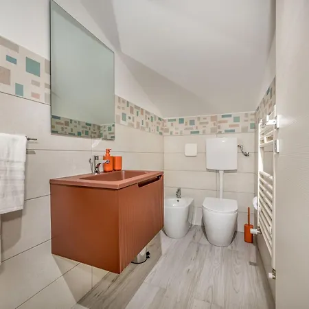 Attico Dolce Vista By Interhome * קאסטלמארה דל גולפו